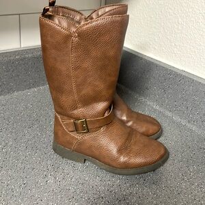 Oshkosh children brown boot size 12 girls medium